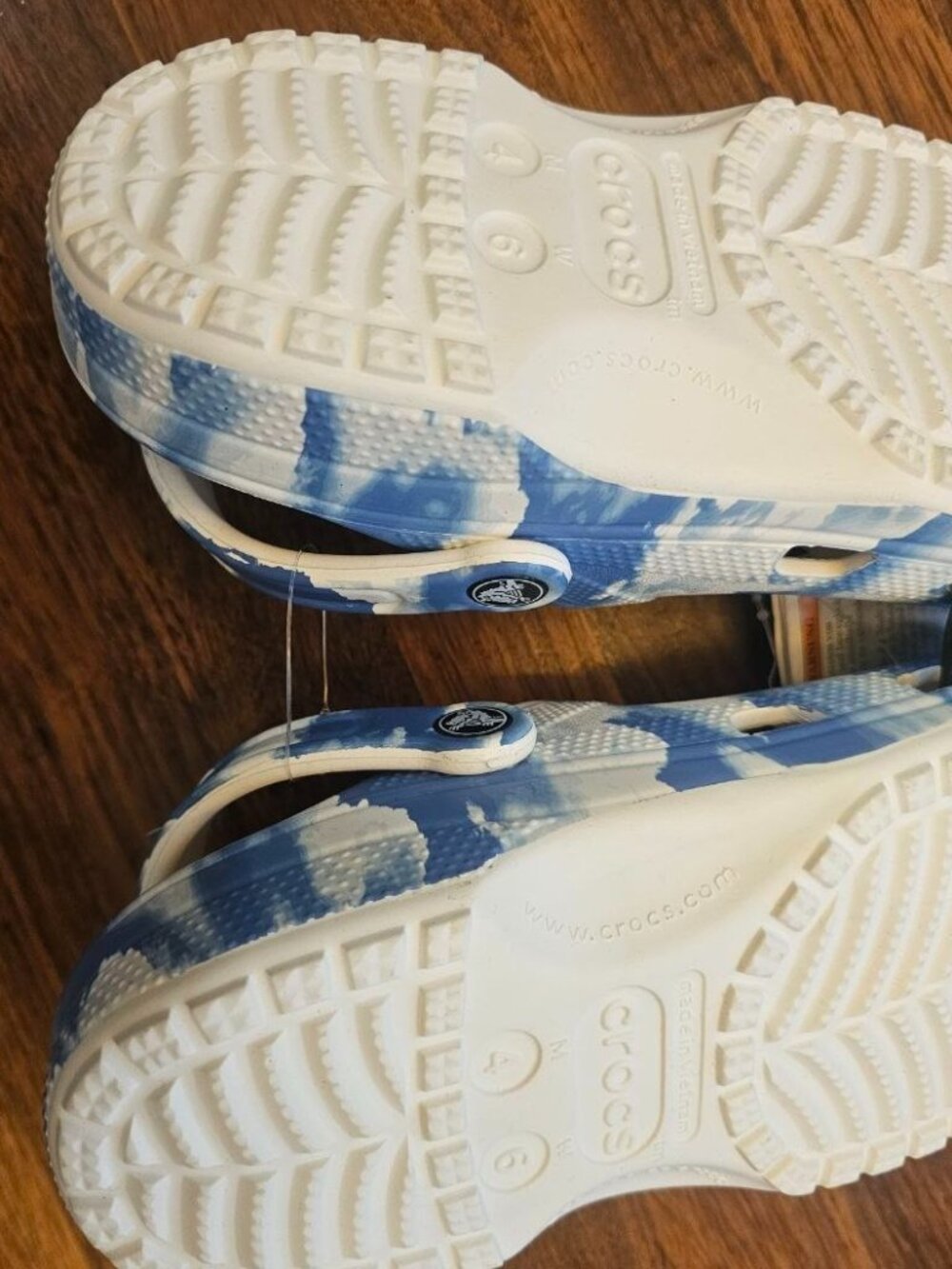 Brand New crocs Classic Out of this Worldii CG -Size 6 Women Blue/White - Picture 2 of 10